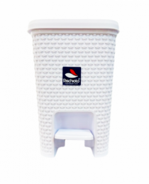 LIXEIRA NATURALLE RETANGULAR RATTAN C/PEDAL 7 - Distribuidora 12 de Outubro
