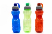 GARRAFA PLASTICO C/ GELINHO 600 ML - Distribuidora 12 de Outubro